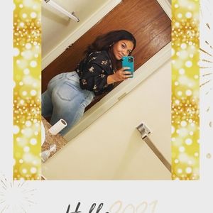 Meet your Posher, Chandra